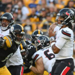 Onde assistir NFL Aug 9, 2024; Pittsburgh, Pennsylvania, USA; Houston Texans quarterback C.J. Stroud (7) throws a pass while being pressured by Pittsburgh Steelers defensive tackle Keeanu Benton during the first quarter at Acrisure Stadium. Mandatory Credit: Barry Reeger-USA TODAY Sports