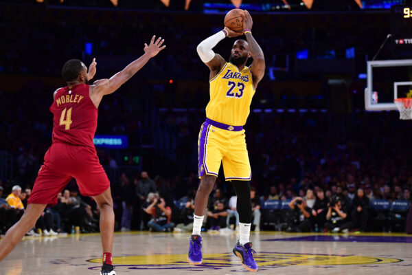 Onde assistir Lakers x Cavaliers pela NBA hoje (28/01/2026)