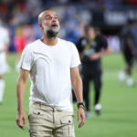 Pep Guardiola, técnico do Manchester City, clube que está em interessado em Marc Guehi, do Manchester City