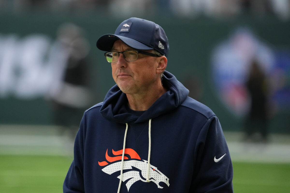 Bills Oct 12, 2025; Tottenham, United Kingdom; Denver Broncos senior offensive assistant coach Pete Carmichael watches during an NFL International Series game against the New York Jets at Tottenham Hotspur Stadium. Mandatory Credit: Kirby Lee-Imagn Images