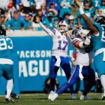 Josh Allen, QB dos Bills, contra os Jaguars no round de wildcard em 2026.