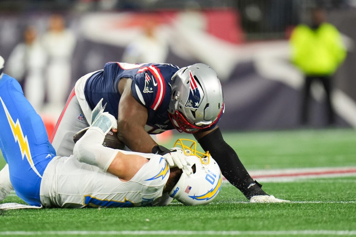 NFL Playoffs Resultados Wild Card 2025-26 Patriots Chargers