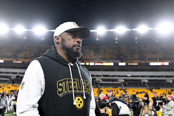 Mike Tomlin não é mais o técnico do Pittsburgh Steelers