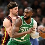Jaylen Brown joga hoje? 30/1 Celtics Rockets