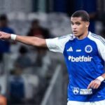 Kauã Prates em campo pelo Cruzeiro