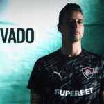 Pôster de divulgação da renovação de contrato do goleiro Fábio