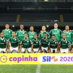 Elenco do Palmeiras na Copinha na foto oficial antes do jogo contra o Monte Roraima, pela 1ª rodada da Copinha 2026 - 05/01/2026