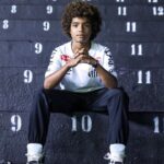 Atacante Kauan Basile com a camisa do Santos