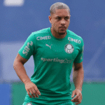 Vitor Roque