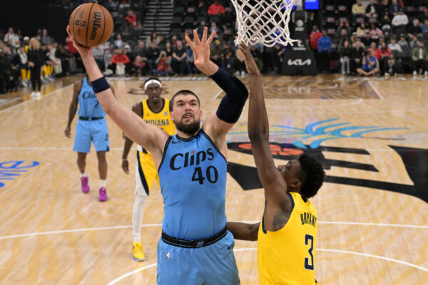 Pacers concluem troca por Ivica Zubac