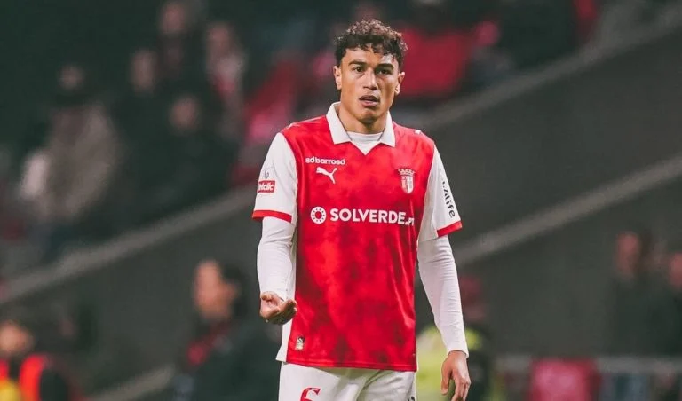 Vitor Carvalho
