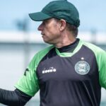 Fernando Seabra em treino do Coritiba