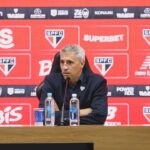 Técnico Hernán Crespo na coletiva depois de São Paulo 2 x 0 Santos - Morumbis, Campeonato Paulista (31/01/2026) - durante a coletiva, o treinador falou sobre o interesse do Flamengo no volante Marcos Antônio