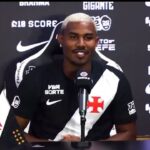 Cuiabano falando na coletiva de apresentação como novo reforço do Vasco (10/02/2026)